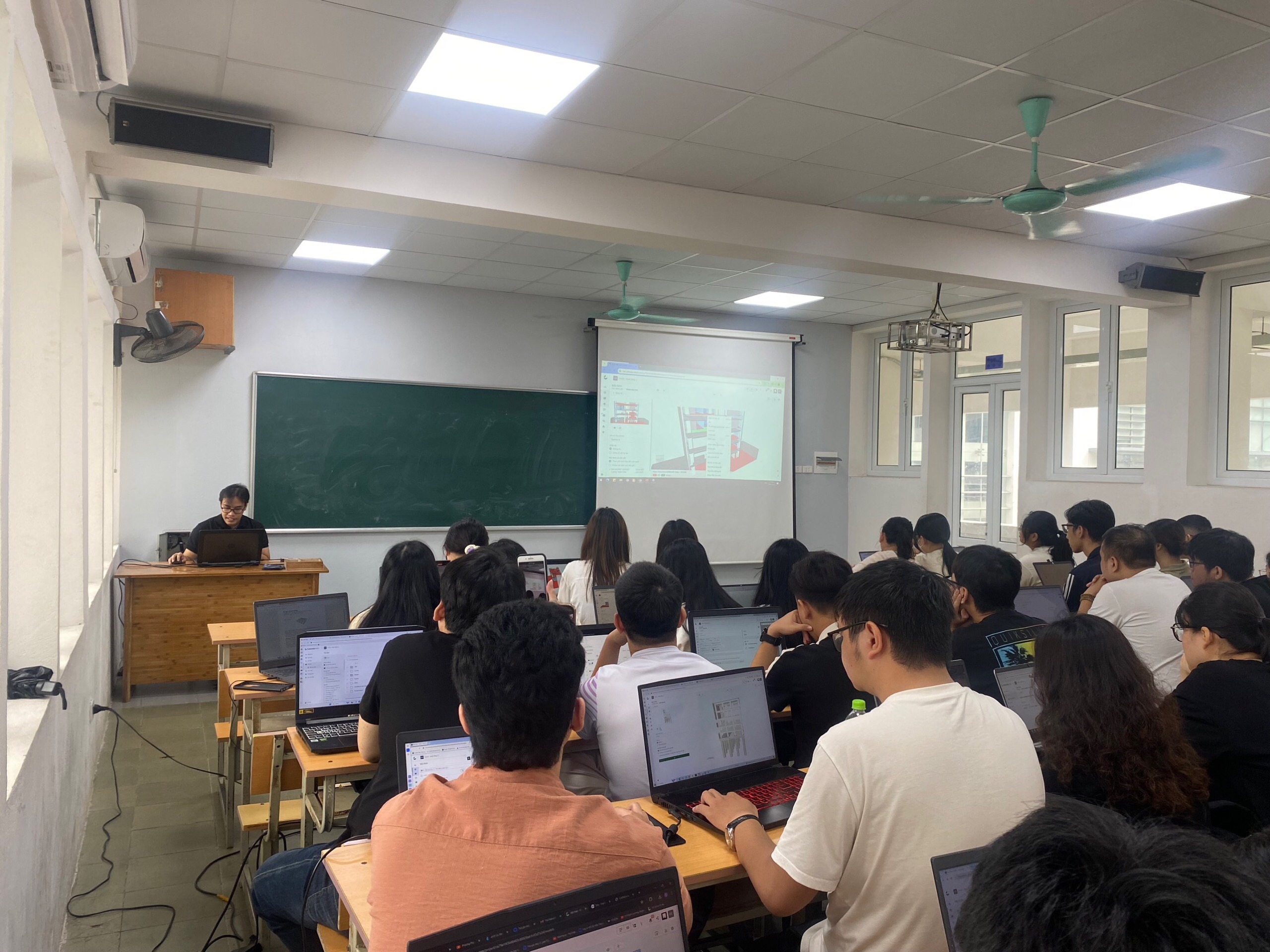CDE Catenda được đưa vào giảng dạy tại Đại Học Xây Dựng Hà Nội 3